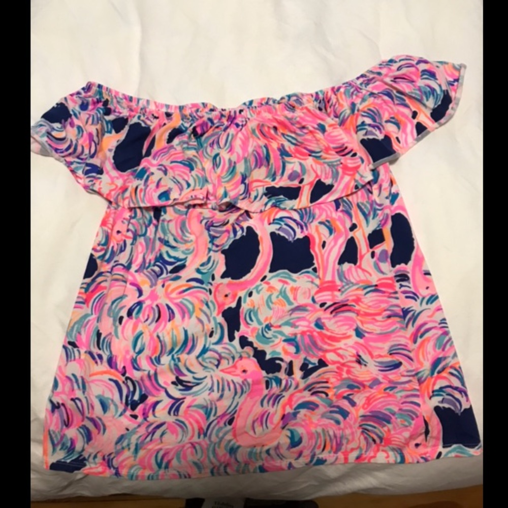 Lilly Pulitzer La Fortuna Top on Head in the Sand
